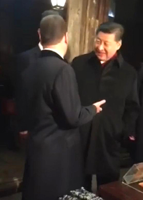 习近平和梅德韦杰夫夜游乌镇